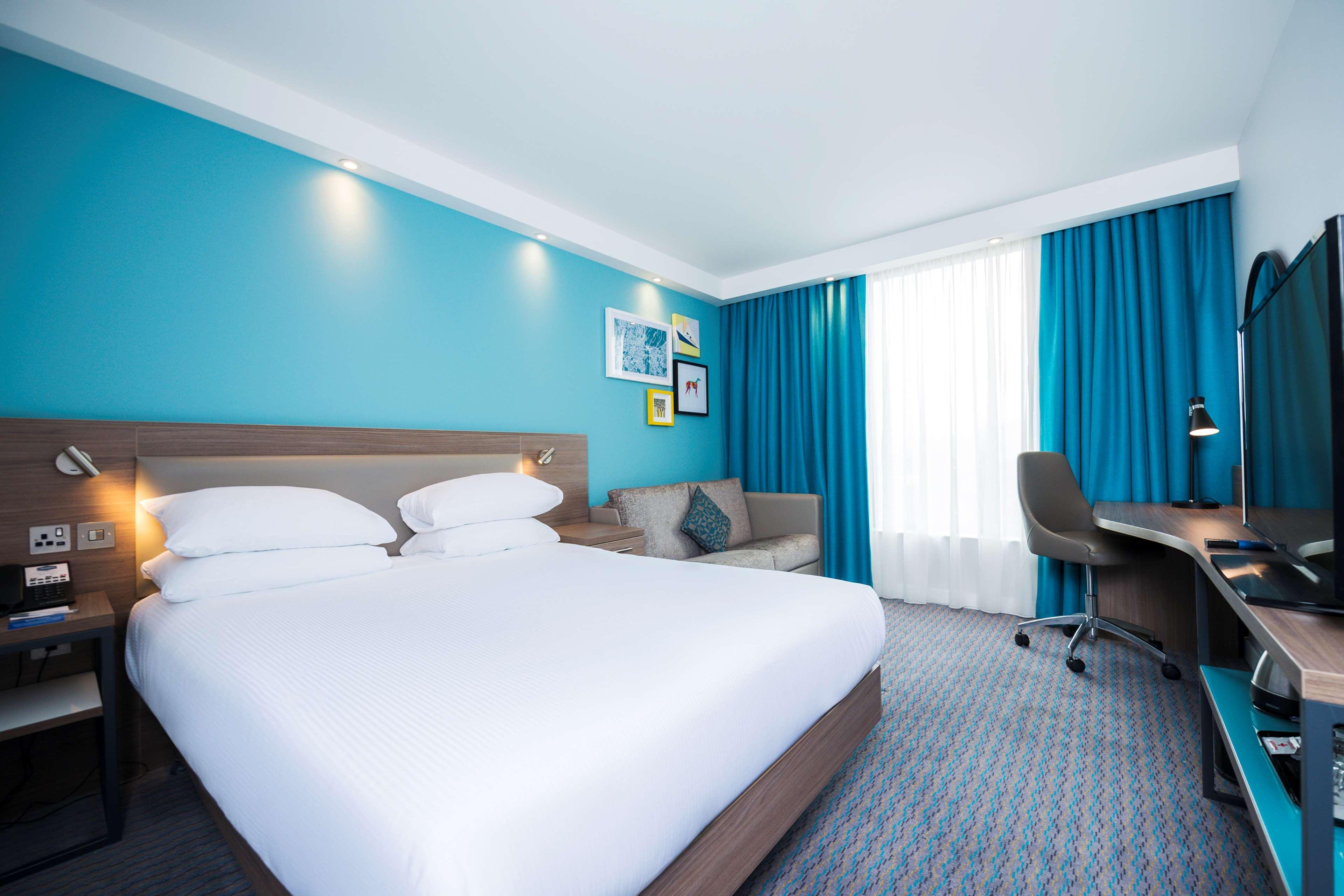 Hampton By Hilton Belfast City Centre Экстерьер фото