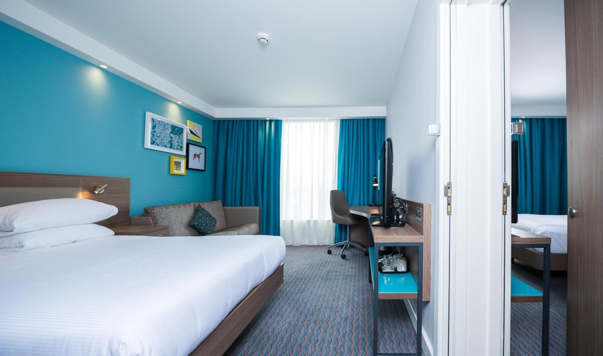 Hampton By Hilton Belfast City Centre Экстерьер фото