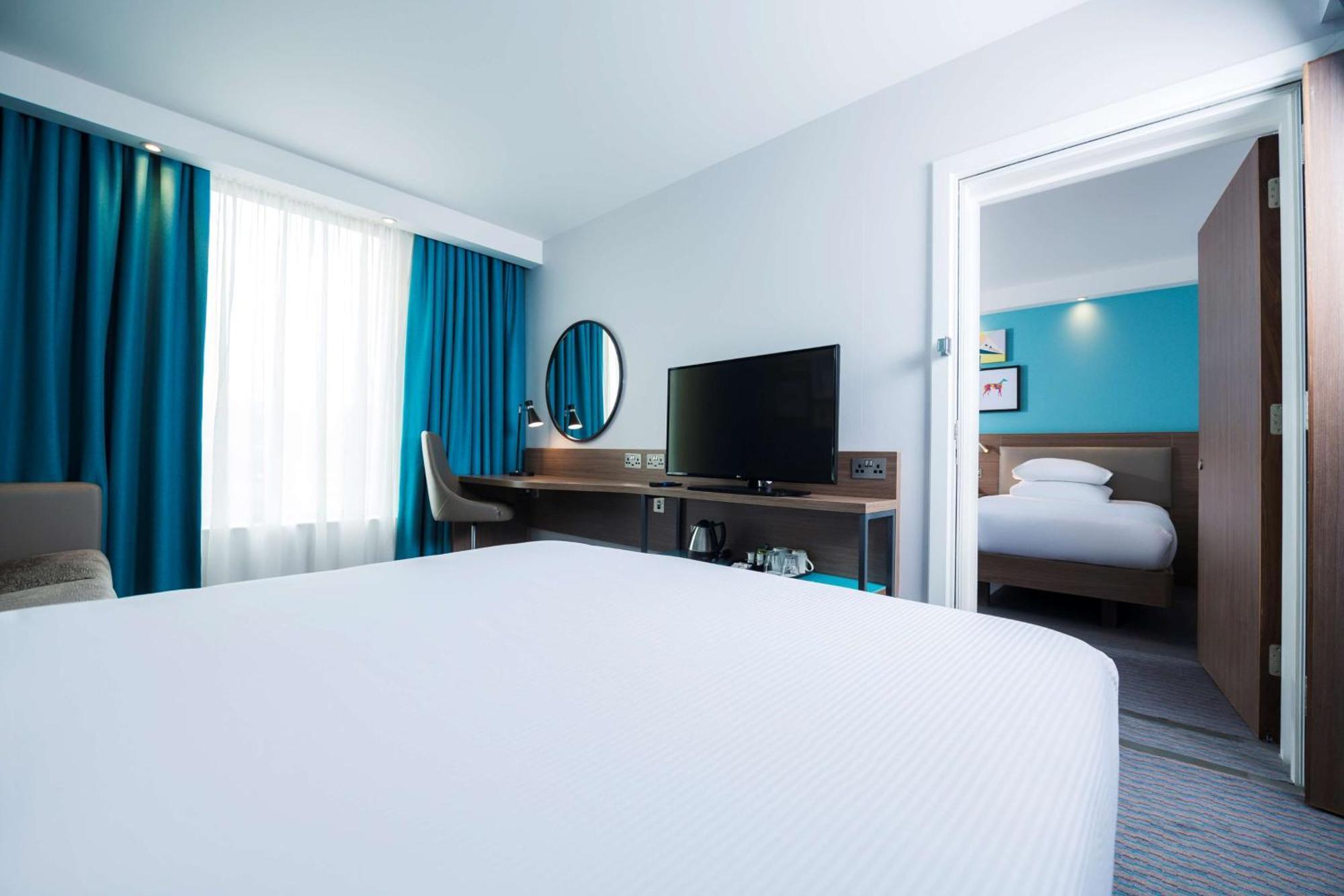 Hampton By Hilton Belfast City Centre Экстерьер фото