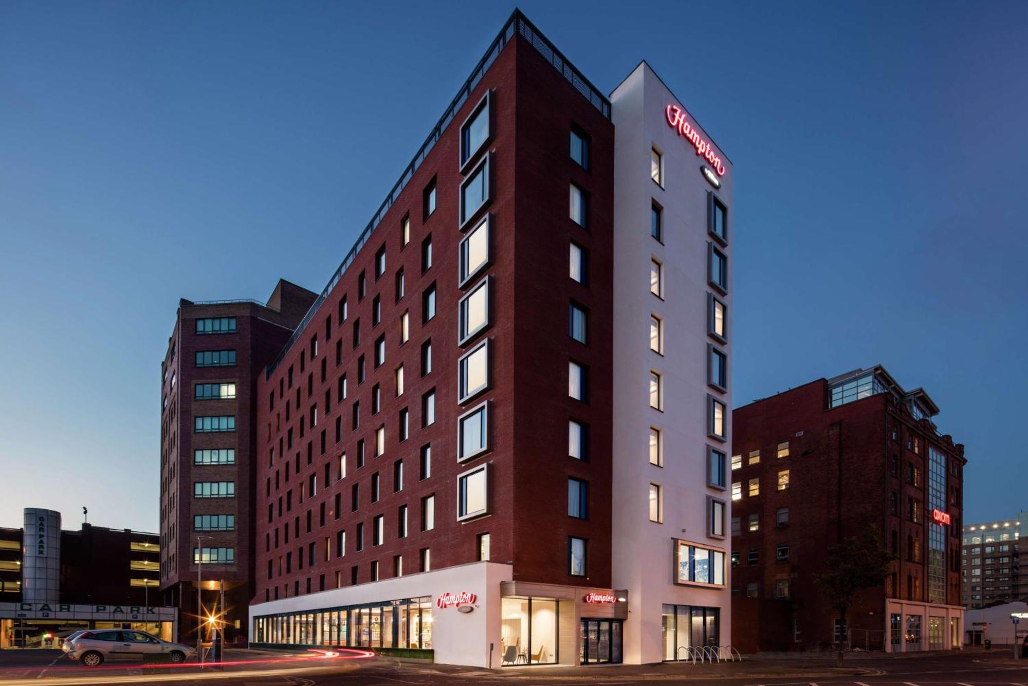 Hampton By Hilton Belfast City Centre Экстерьер фото