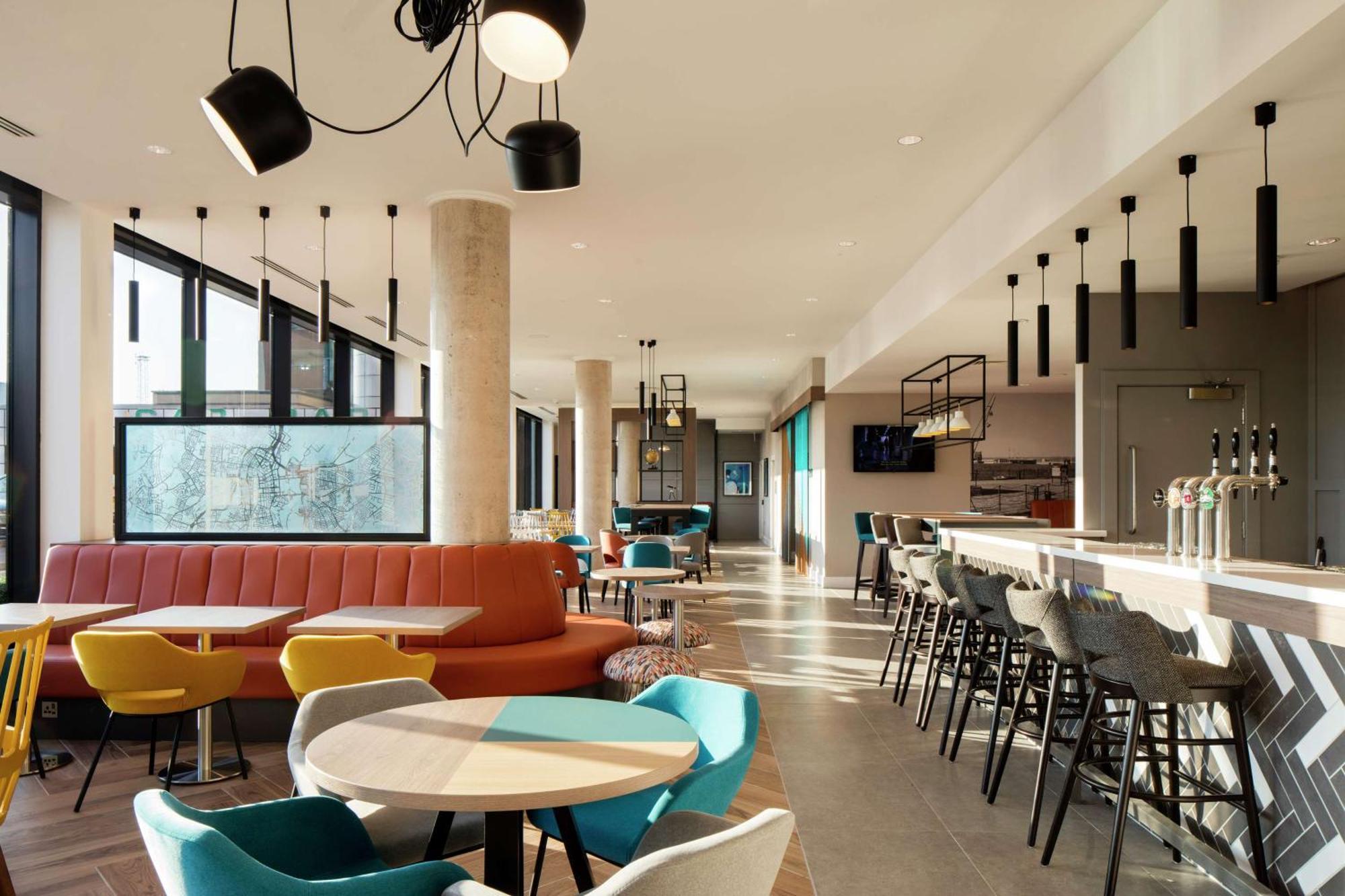 Hampton By Hilton Belfast City Centre Экстерьер фото